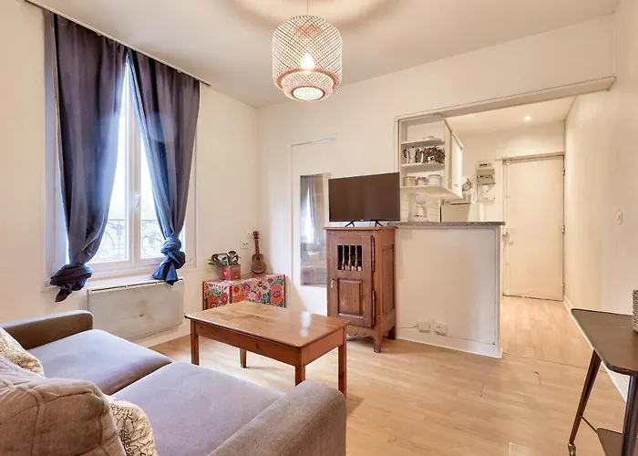 Appartement Pour 4 Personnes A Bagneux